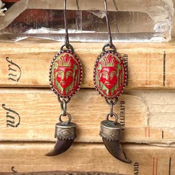 Native American Jewelry - Artisan Tribal Oxidized Sterling Silver Coyote Claw Dangle Earrings